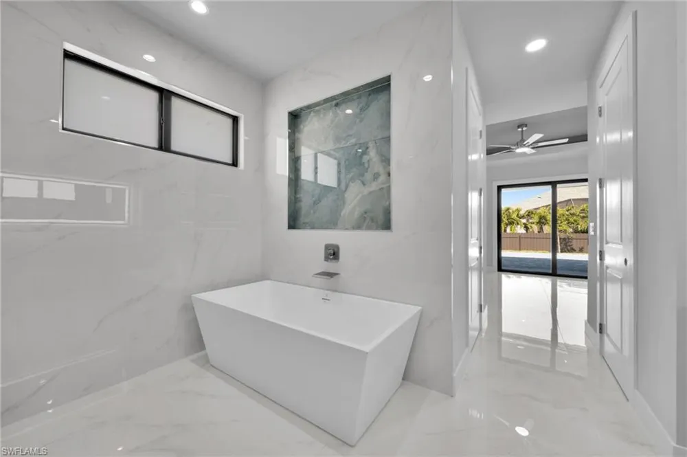 436 NW 38th Avenue Cape Coral, FL 33993