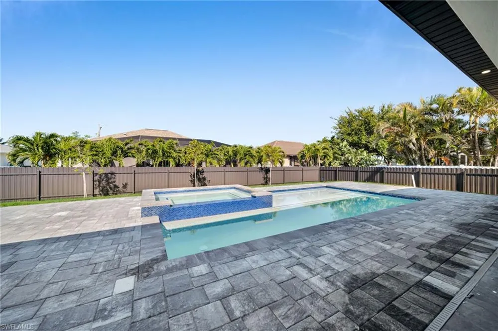 436 NW 38th Avenue Cape Coral, FL 33993