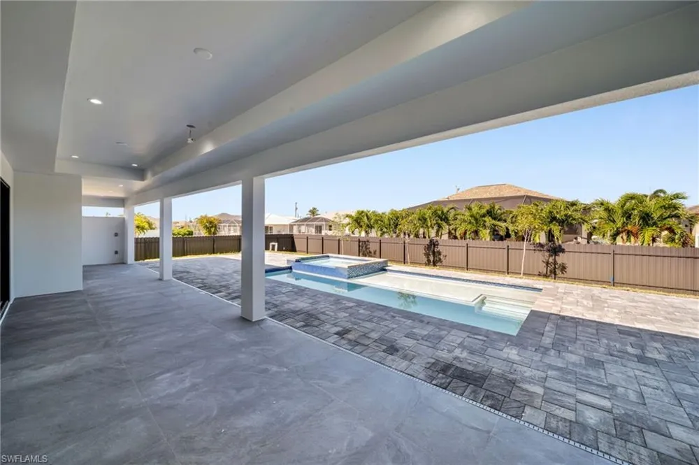 436 NW 38th Avenue Cape Coral, FL 33993
