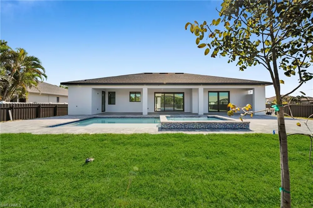 436 NW 38th Avenue Cape Coral, FL 33993