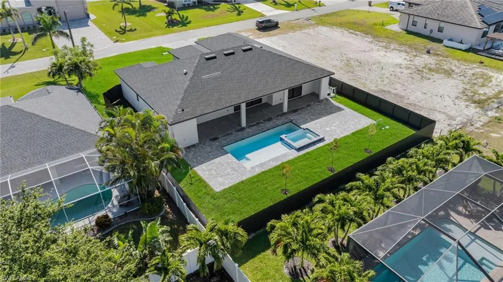436 NW 38th Avenue Cape Coral, FL 33993