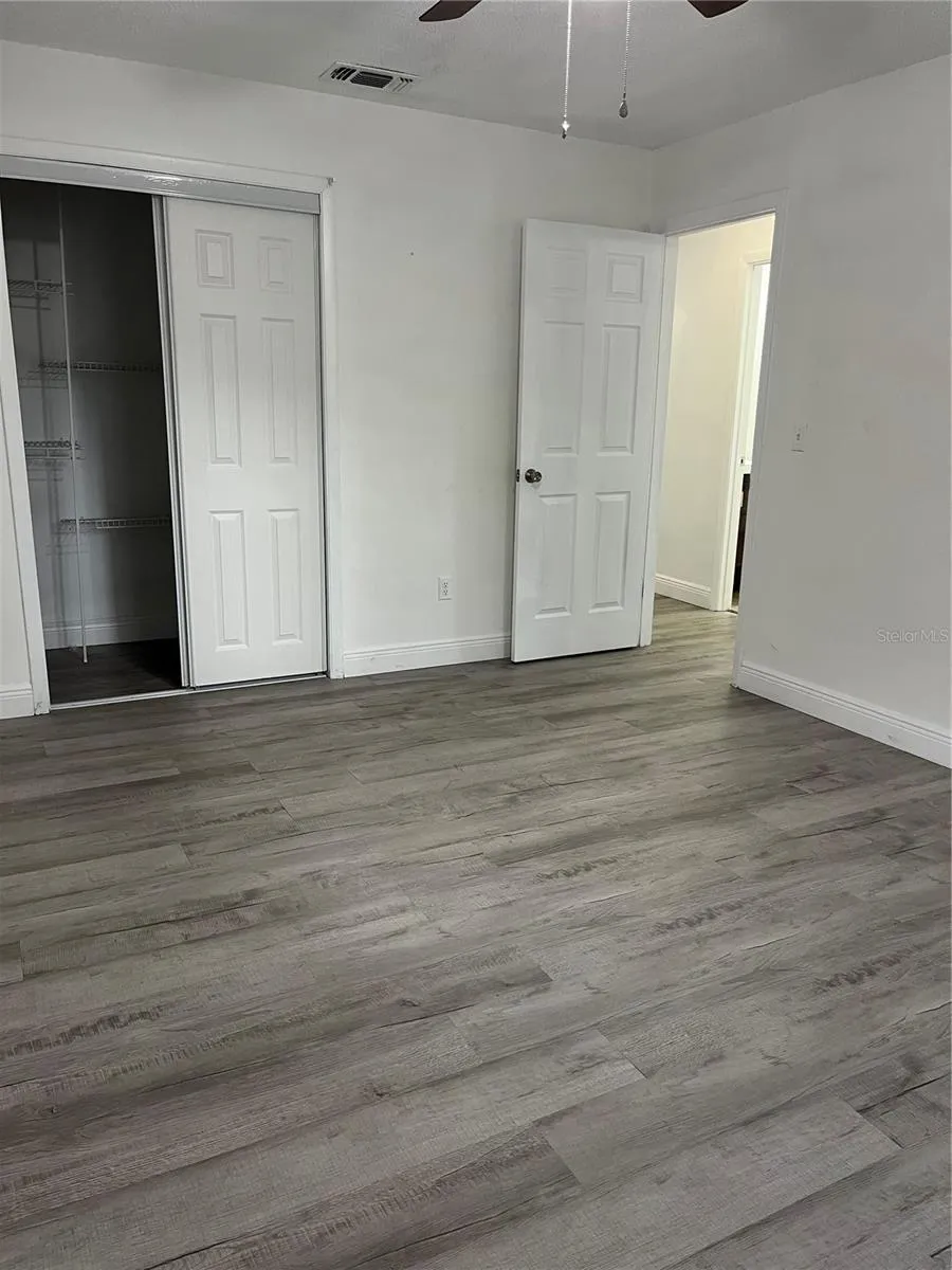 512 STALLINGS AVENUE Deltona, FL 32738