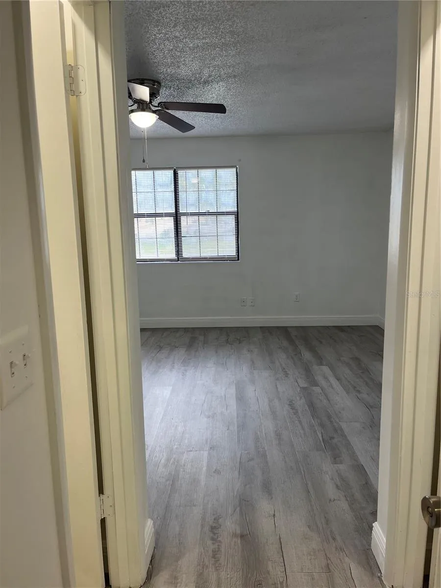 512 STALLINGS AVENUE Deltona, FL 32738