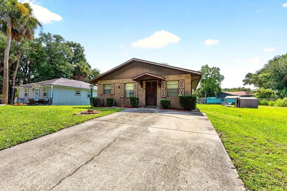 1809 STRICKLAND AVENUE Sanford, FL 32771