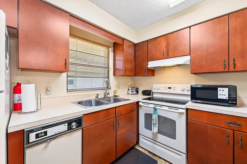 1809 STRICKLAND AVENUE Sanford, FL 32771