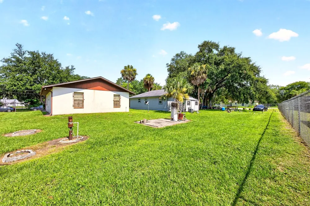 1809 STRICKLAND AVENUE Sanford, FL 32771