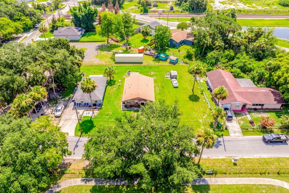 1809 STRICKLAND AVENUE Sanford, FL 32771