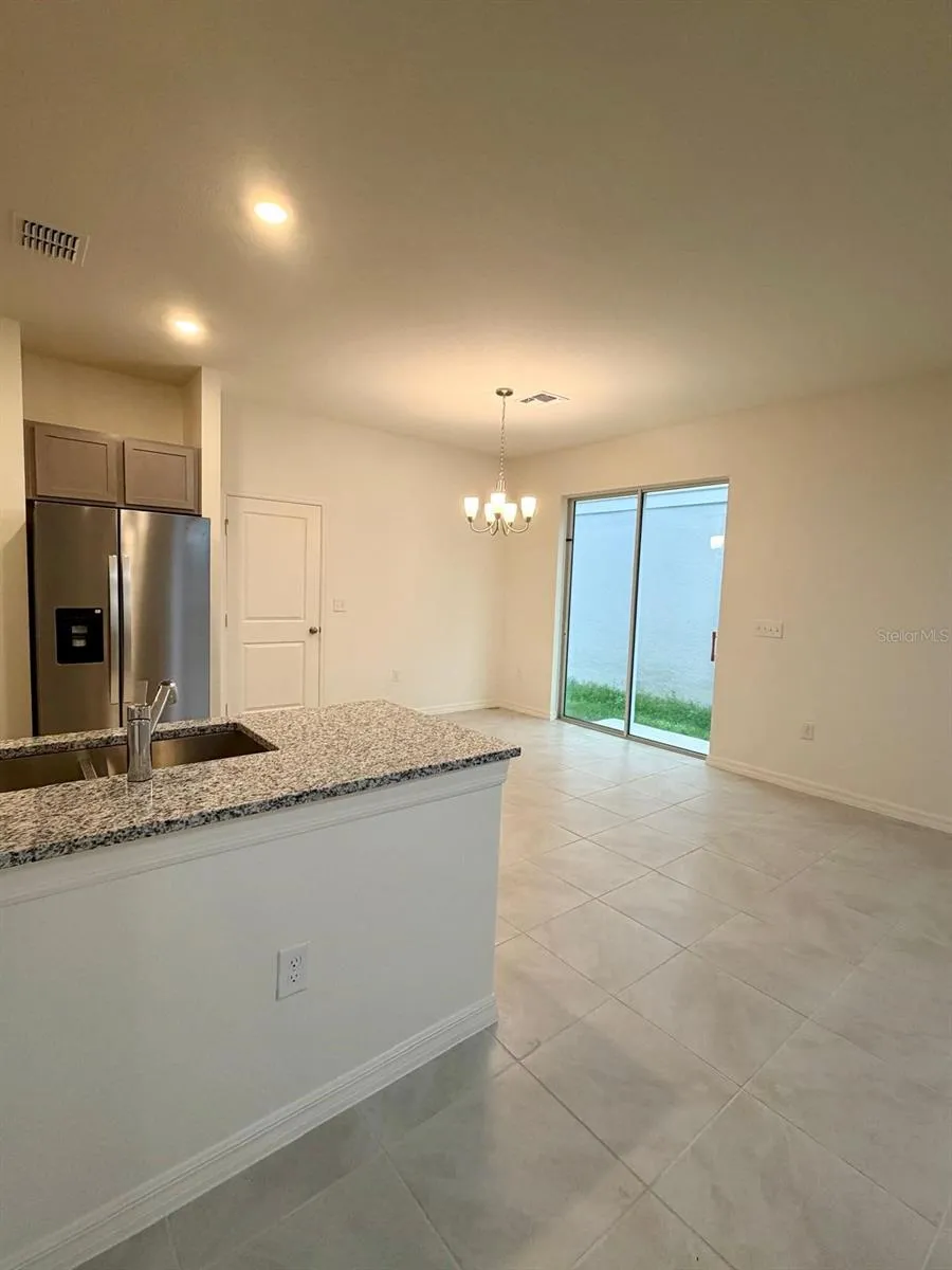 9620 WESTSIDE HILLS DRIVE Davenport, FL 33896