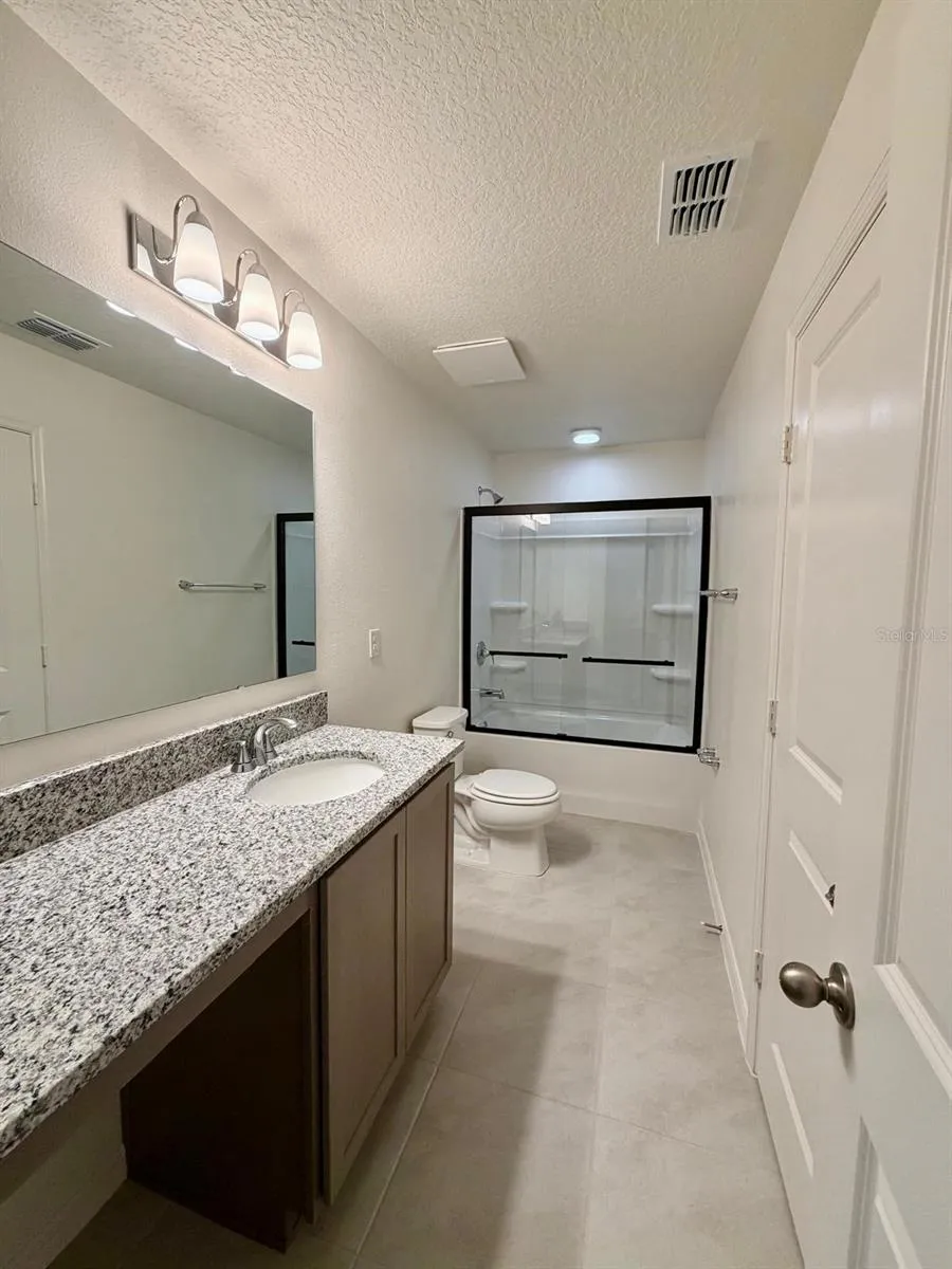 9620 WESTSIDE HILLS DRIVE Davenport, FL 33896