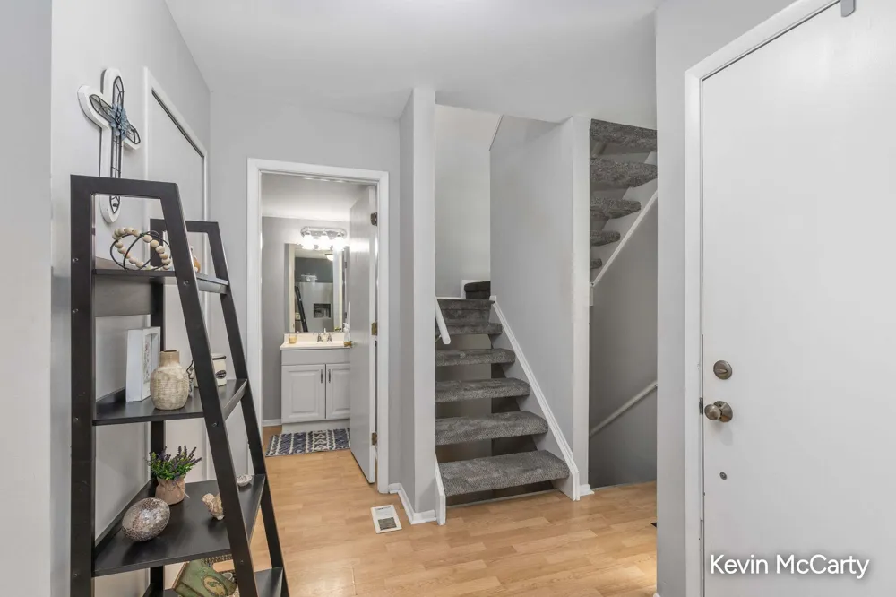 6247 Acropolis Drive SE #29 Cascade Charter Township, MI 49546