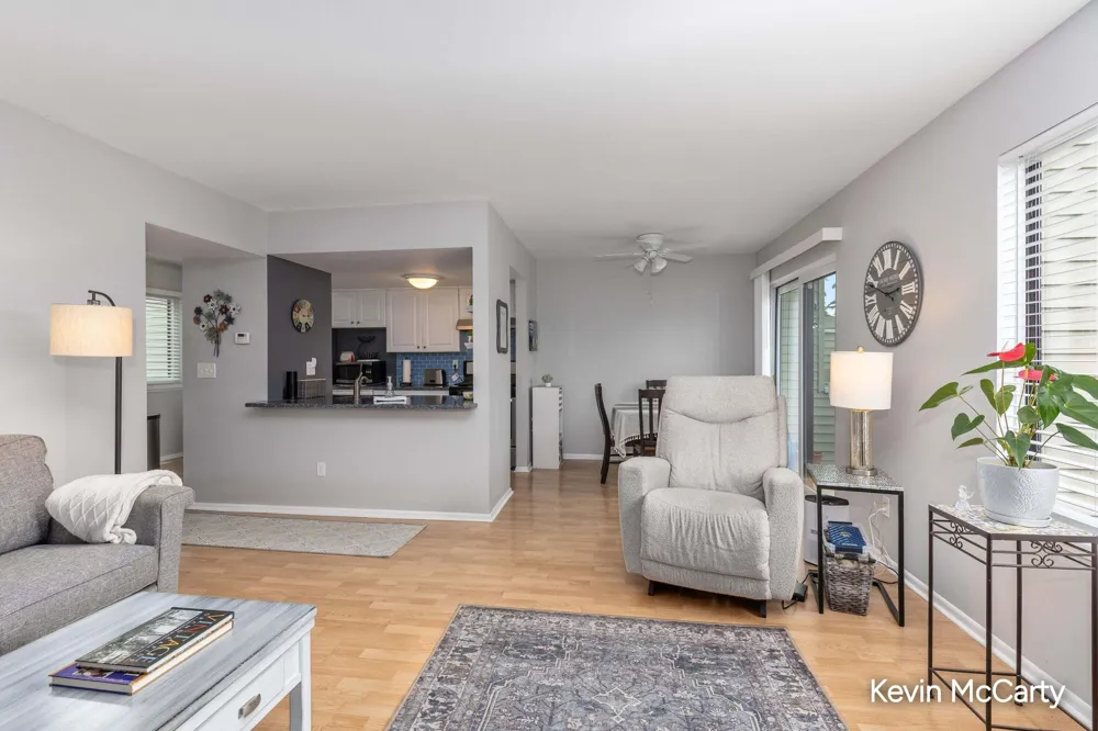 6247 Acropolis Drive SE #29 Cascade Charter Township, MI 49546