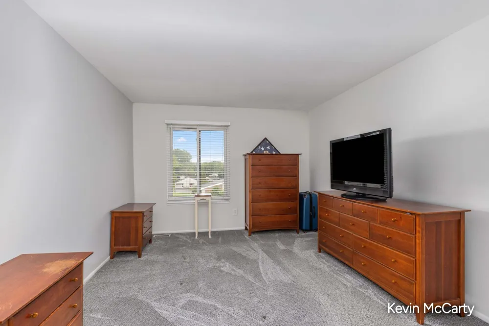 6247 Acropolis Drive SE #29 Cascade Charter Township, MI 49546