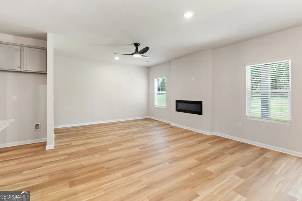 1209 DICKENS RD Greensboro, GA 30642