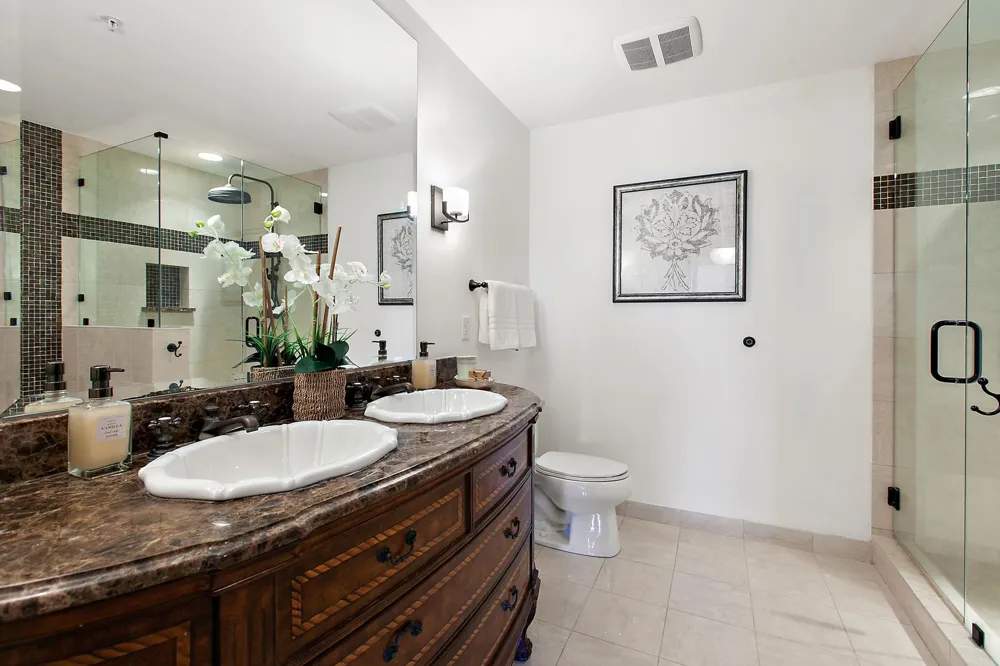 360 Nueces Street #3605 Austin, TX 78701