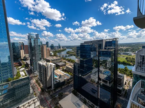 360 Nueces Street #3605