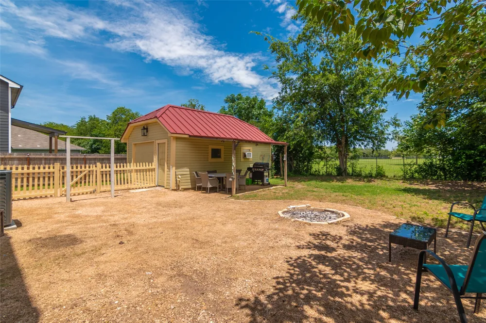 204 Prim Rose Street Blanco, TX 78606