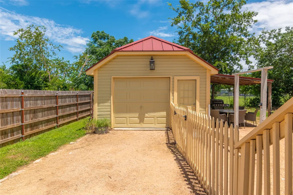 204 Prim Rose Street Blanco, TX 78606