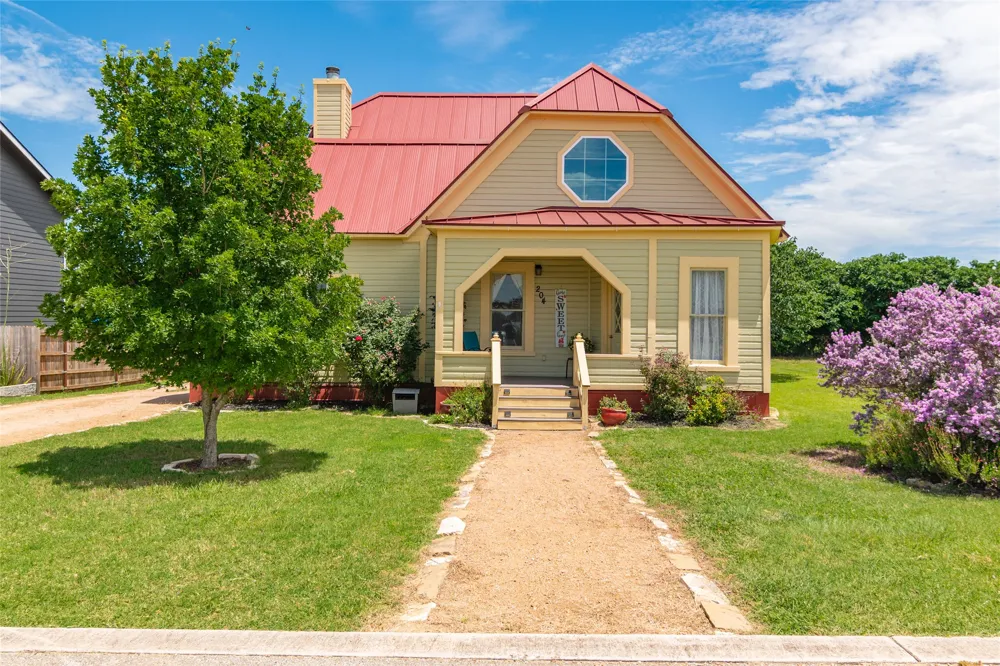 204 Prim Rose Street Blanco, TX 78606