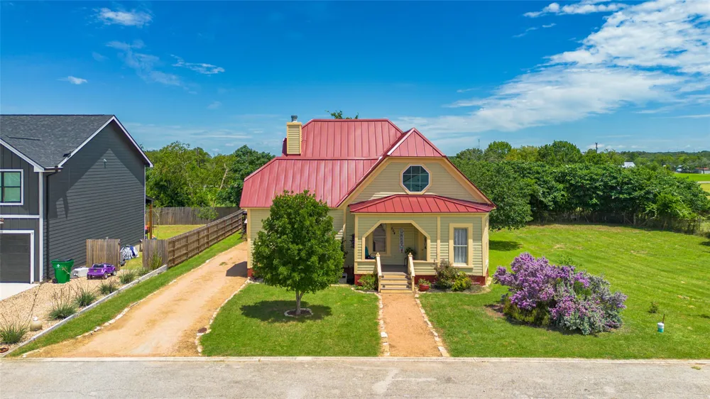 204 Prim Rose Street Blanco, TX 78606