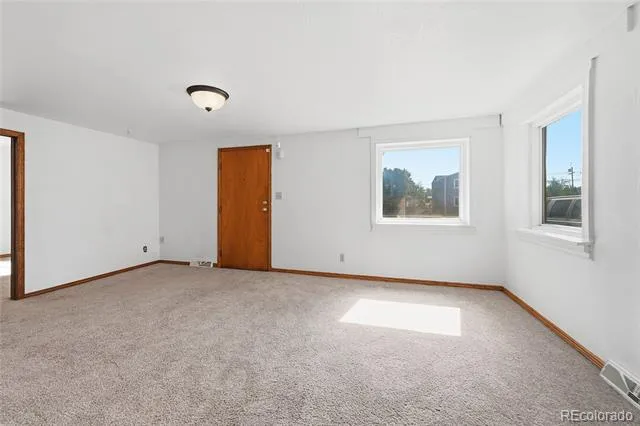 5411 Leyden Street Commerce City, CO 80022