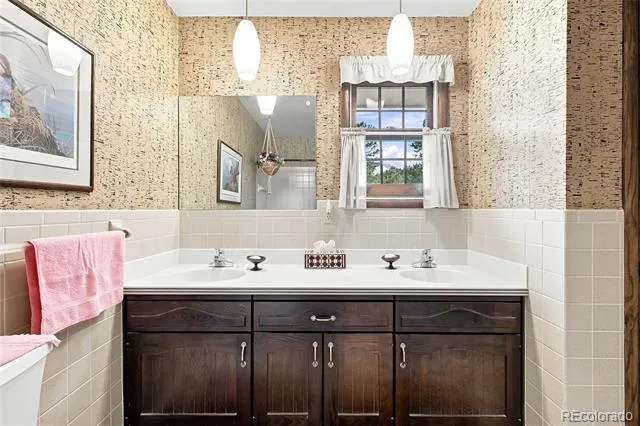 8257 Centaur Drive Evergreen, CO 80439