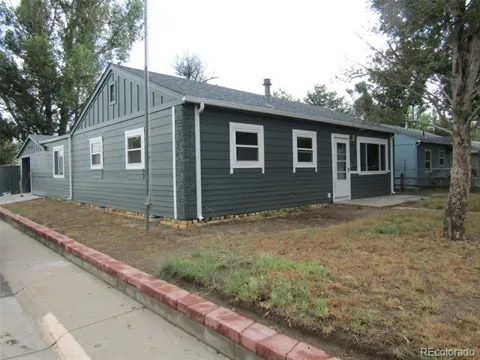 1123 Eaton Street