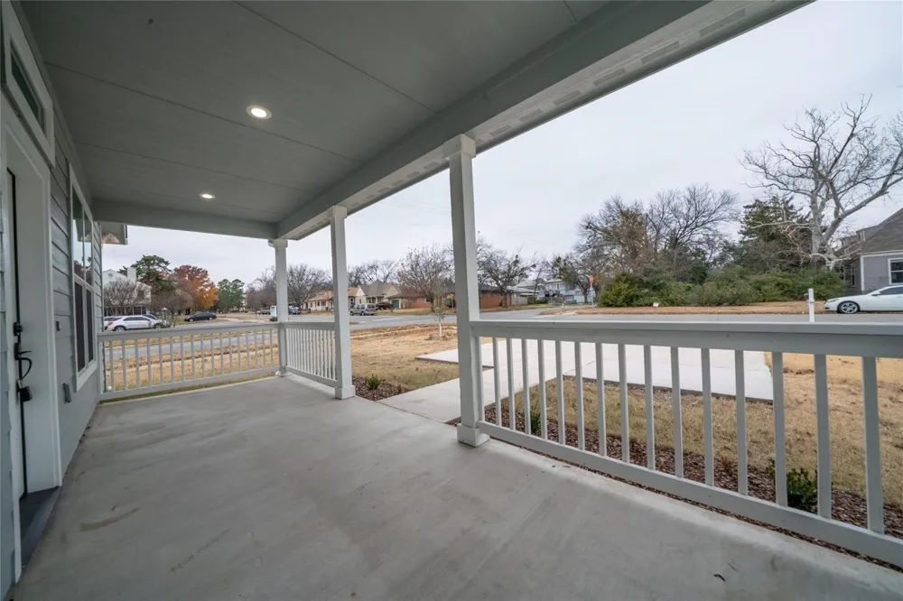 1030 W Gandy Denison, TX 75020