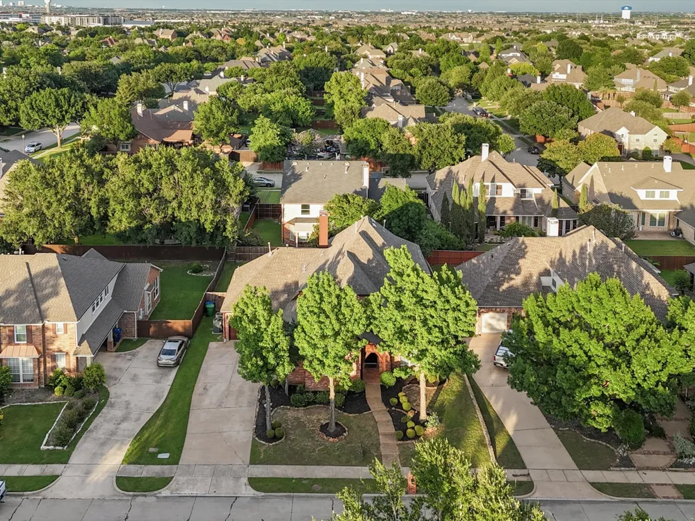 4332 Milsop Drive Carrollton, TX 75010