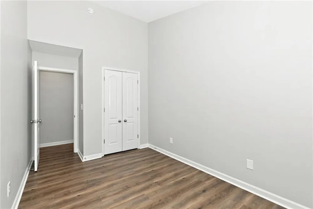 8648 Thomas Lane Riverdale, GA 30274