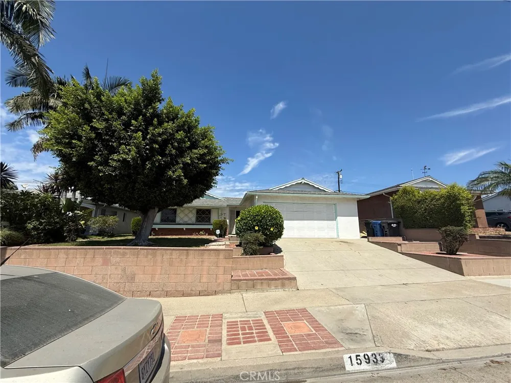 15933 Ocean Avenue Whittier, CA 90604