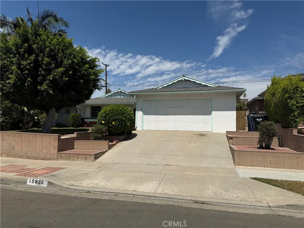 15933 Ocean Avenue Whittier, CA 90604