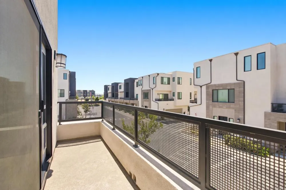 2041 Vela Lane San Diego, CA 92154