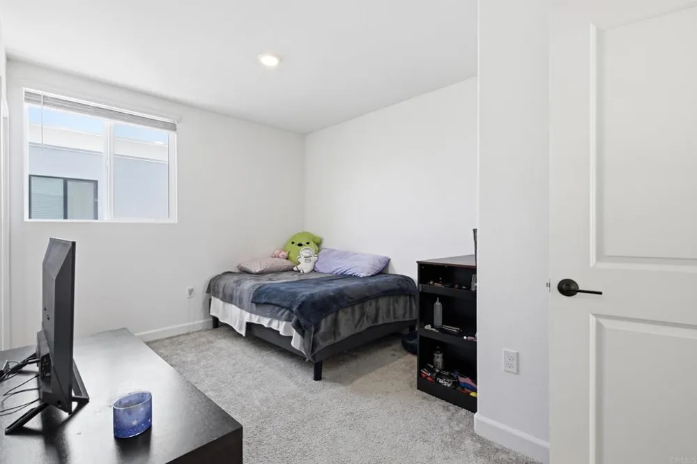 2041 Vela Lane San Diego, CA 92154