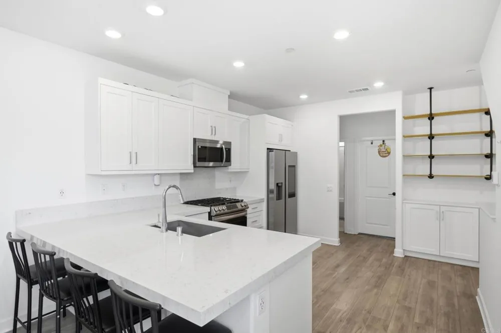 2041 Vela Lane San Diego, CA 92154