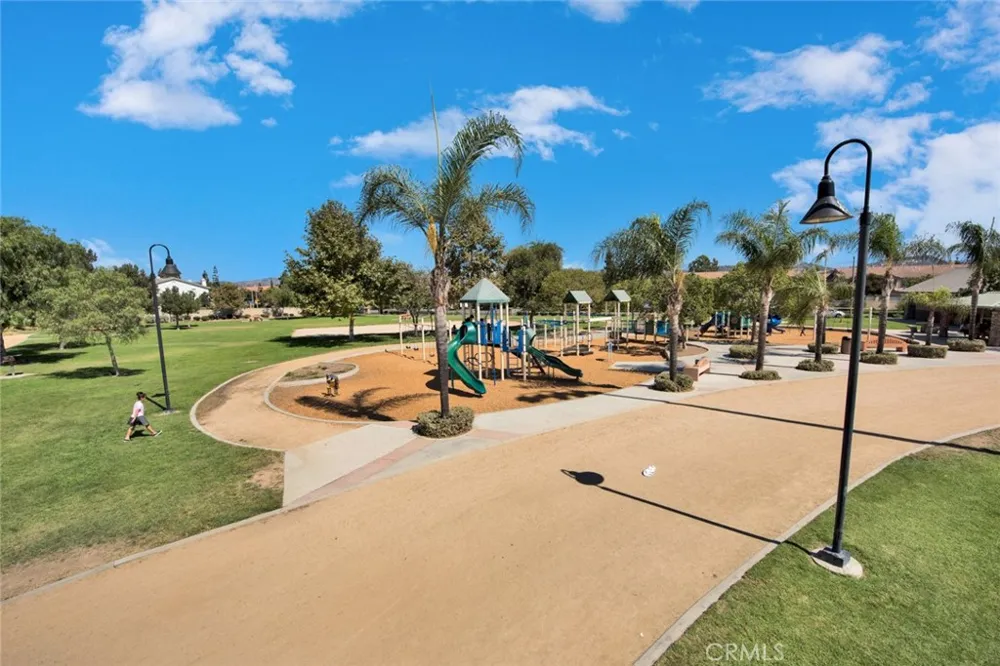 470 Londonderry Lane #B Orange, CA 92869