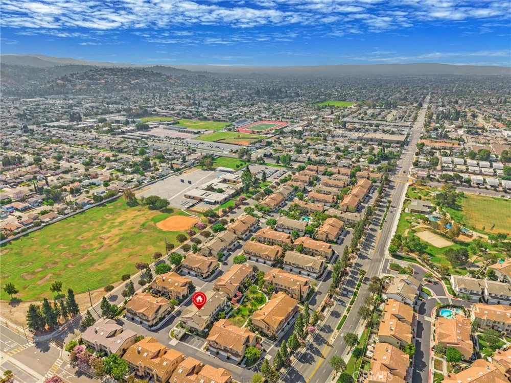 470 Londonderry Lane #B Orange, CA 92869