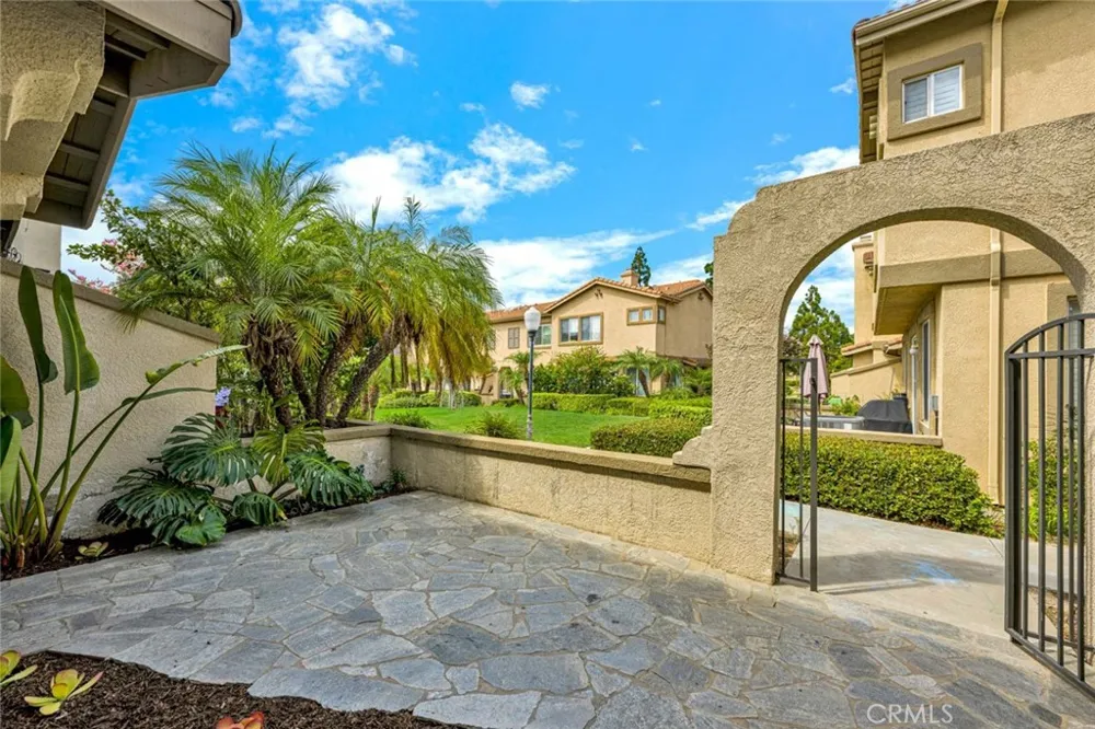 470 Londonderry Lane #B Orange, CA 92869