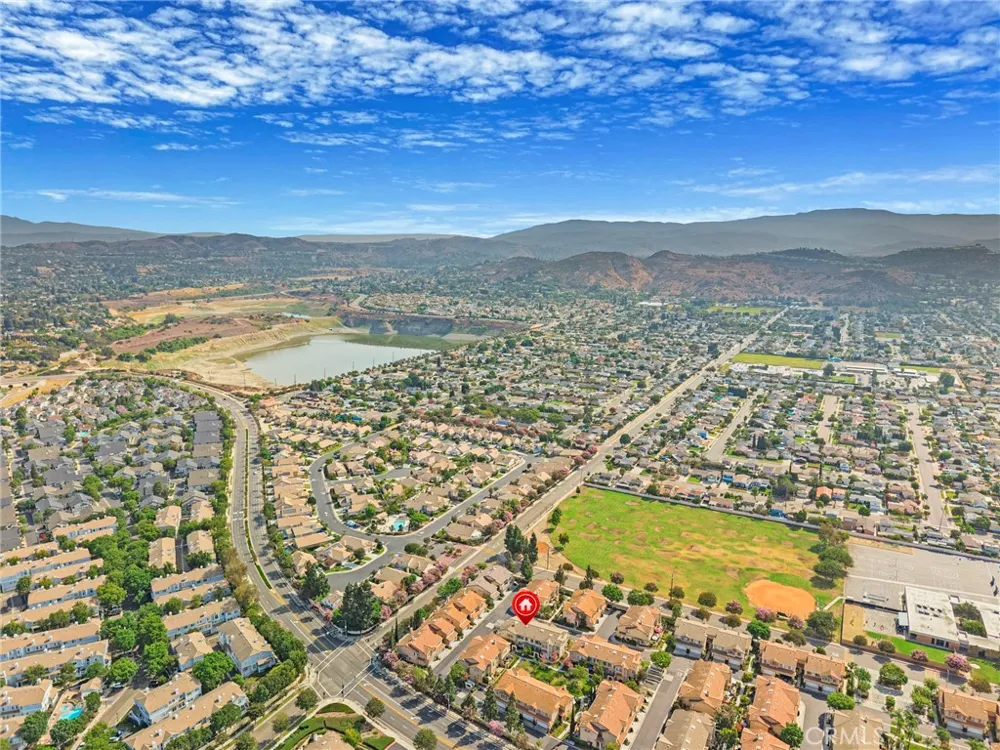 470 Londonderry Lane #B Orange, CA 92869