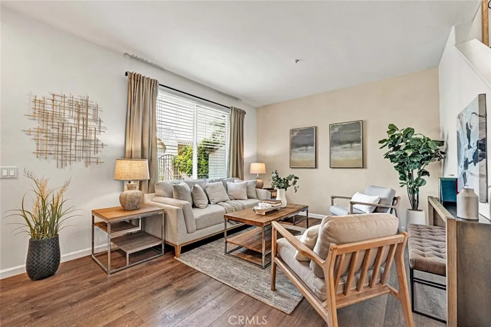 470 Londonderry Lane #B Orange, CA 92869