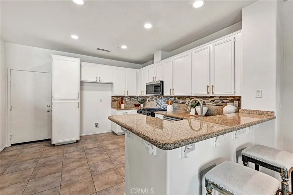470 Londonderry Lane #B Orange, CA 92869