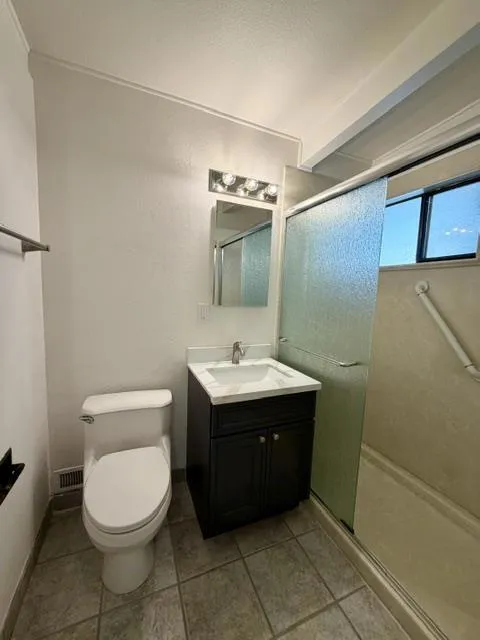 3271 Bryant Street Palo Alto, CA 94306