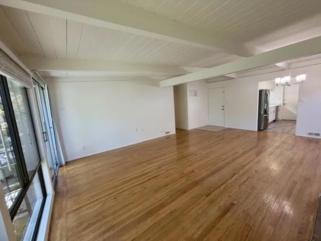 3271 Bryant Street Palo Alto, CA 94306