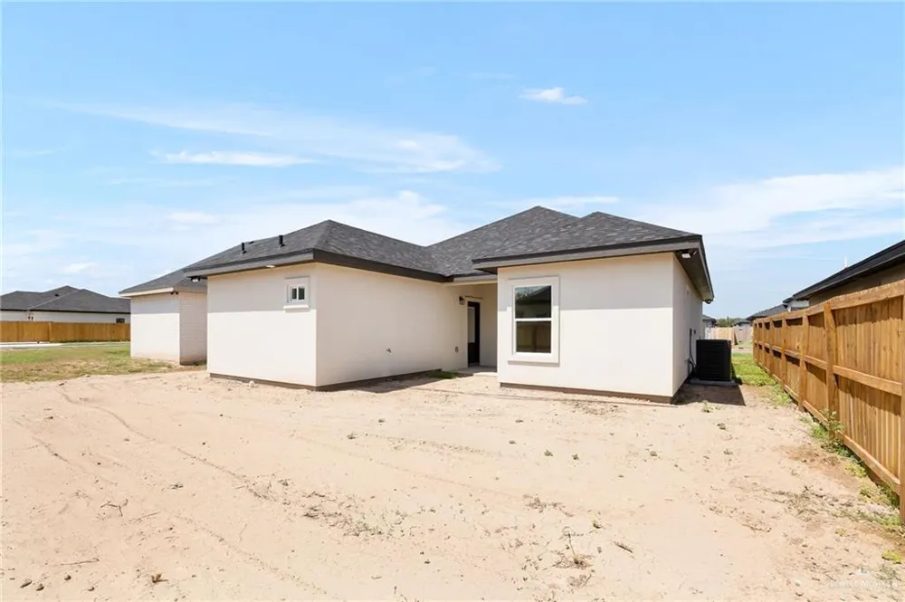 5928 Pedaso Del Sol Street Edinburg, TX 78542