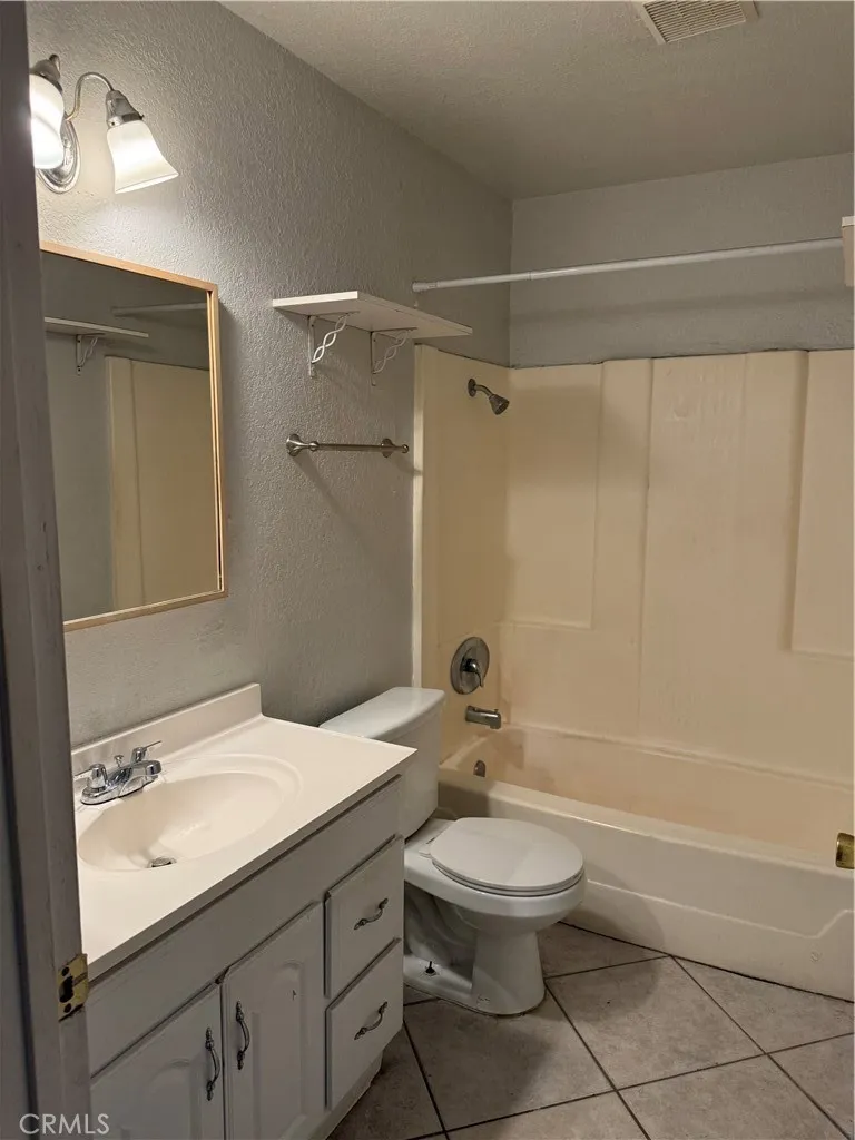 212 S Kraemer #2502 Placentia, CA 92870