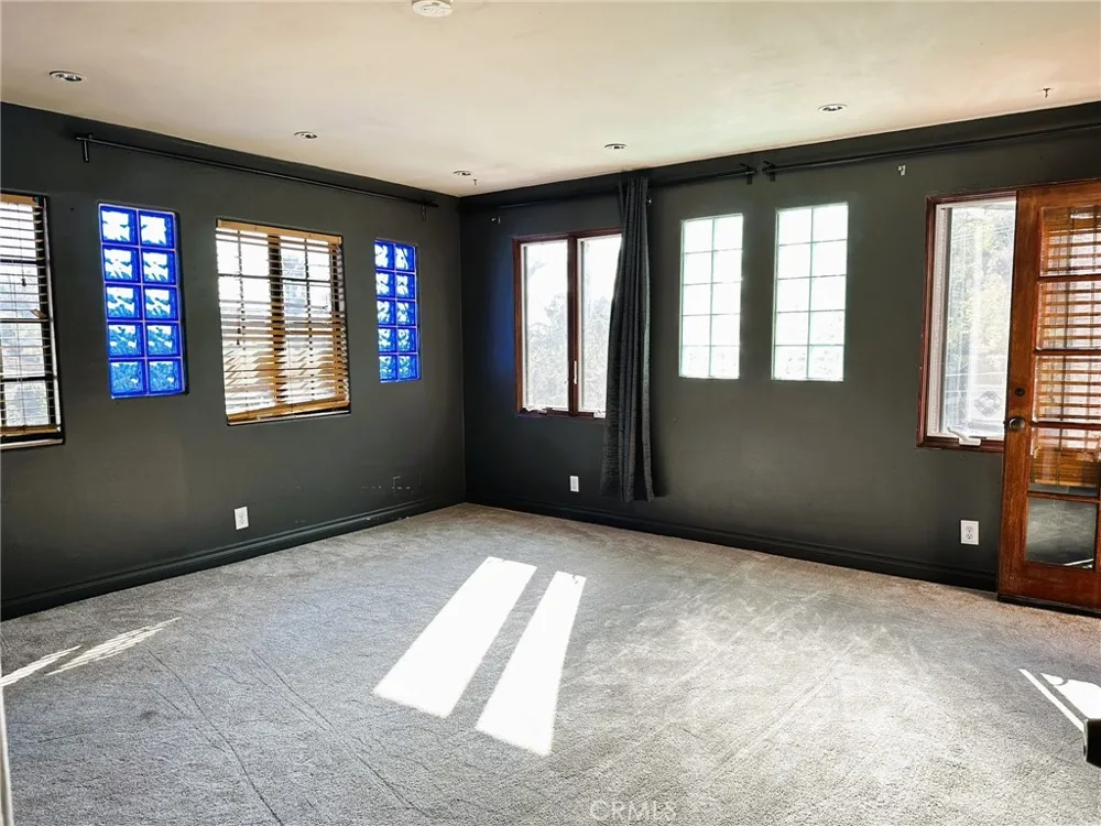 3856 Udell Court Los Angeles, CA 90027