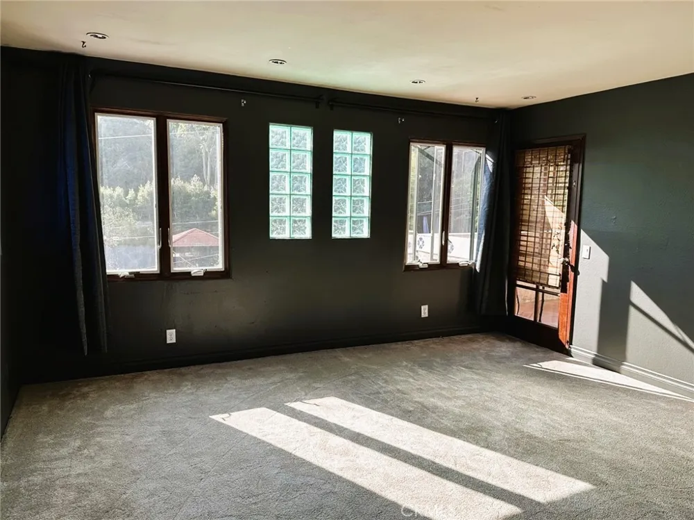 3856 Udell Court Los Angeles, CA 90027