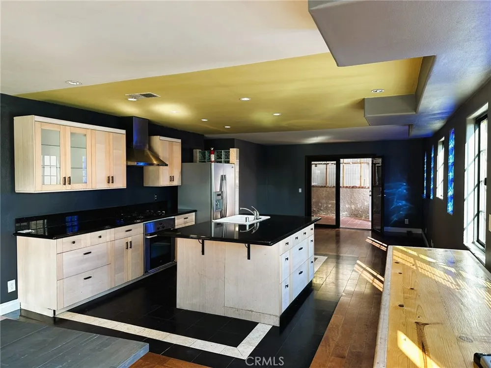 3856 Udell Court Los Angeles, CA 90027