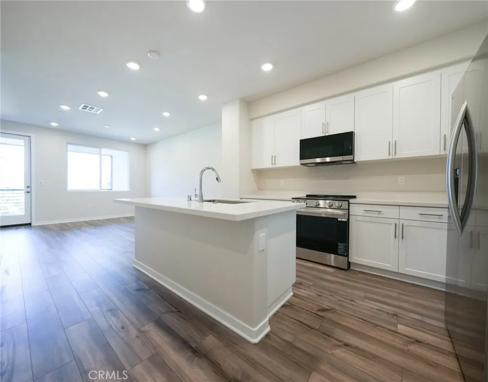 9561 Hannah Way Riverside, CA 92503