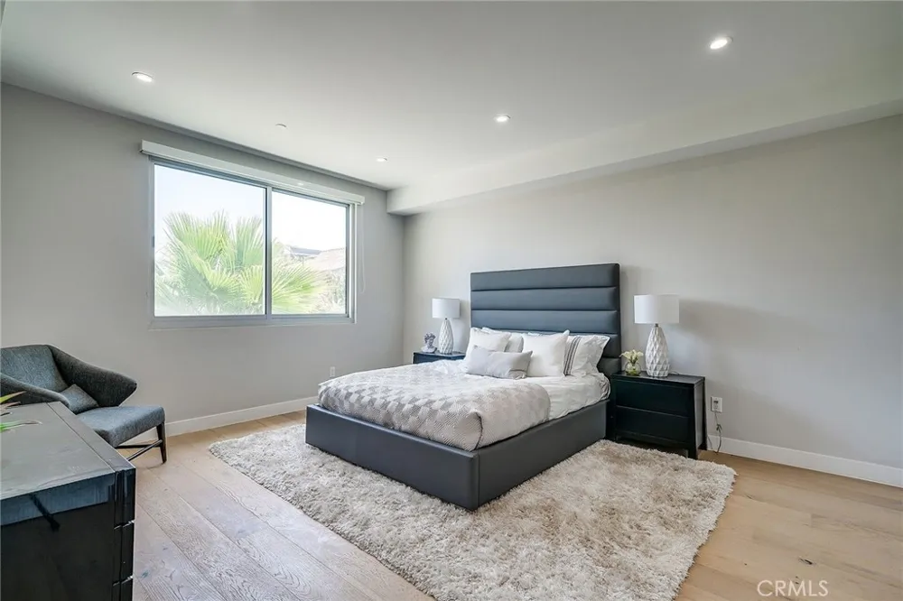 1148 Detroit Street #2B West Hollywood, CA 90046