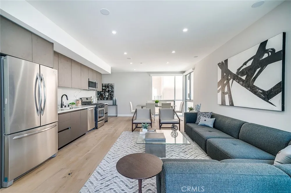 1148 Detroit Street #2B West Hollywood, CA 90046